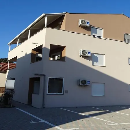 Penthouse Milda 4 Up To 6 Guests, * 扎达尔